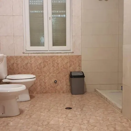 Orange House Ferienhaus *