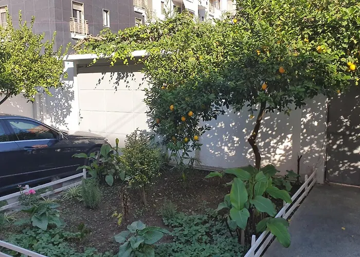 Orange House 度假居 地拉那